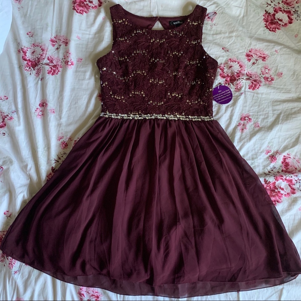 Burgundy, Windsor dress